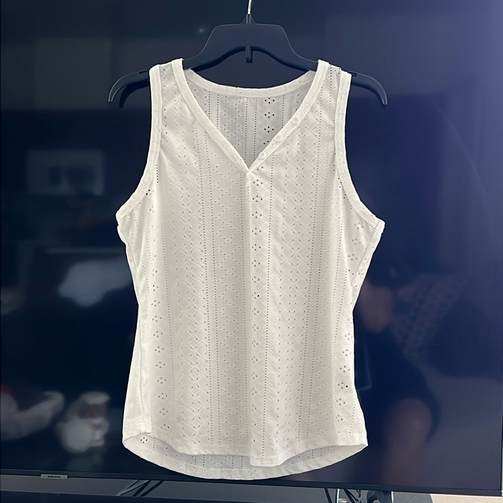 Top sleeveless shirt white large
